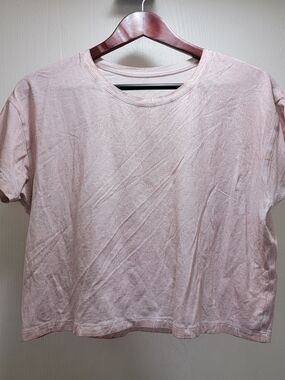 lululemon athletica Light Pink Short Sleeve Tee
